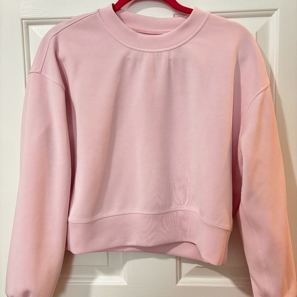 lululemon Softstreme Perfectly Oversized Cropped Crew Strawberry Milkshake 4 - Picture 1 of 3